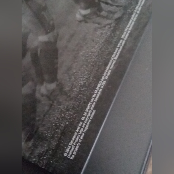 FIFA 16 xbox1 game - Picture 2 of 4